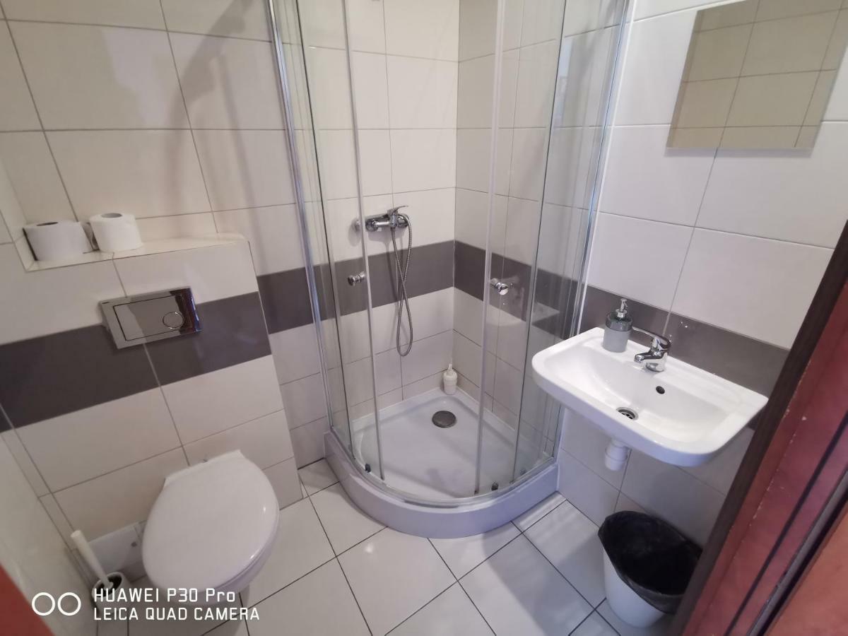 Sleep&Fly Hostel Gdansk Bagian luar foto